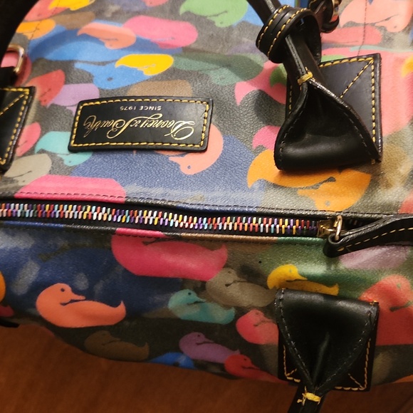 DOONEY AND BOURKE VINTAGE MULTICOLORED WONDER DUCKS HANDBAG - Picture 7 of 15